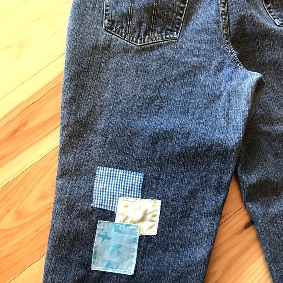 Upcycled Patchwork Capris Jeans: Handmade Summer Picnic Theme Patches, Size 14 - Picture 9 of 10